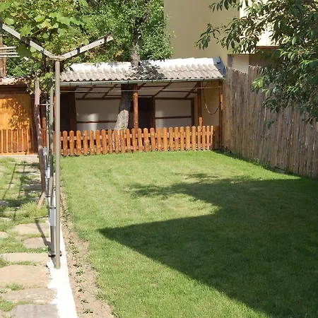 Pensionat Penevi Trjavna